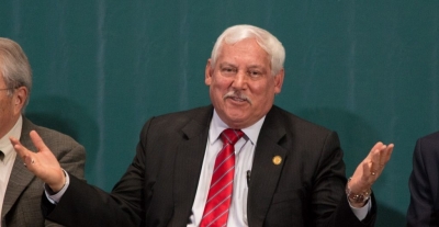 V&iacute;ctor Villalobos, Secretario de Agricultura da a conocer que es positivo a covid-19