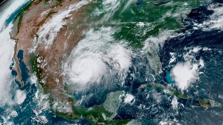 Inician evacuaciones en Quintana Roo por huracán