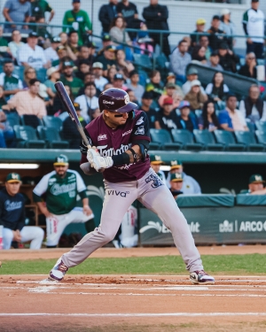 Blanquean en Los Mochis a Tomateros