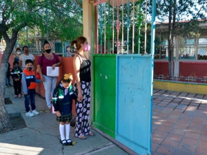 Regreso presencial a clases s&iacute; aumentar&aacute; contagios por covid: OPS