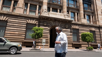 Prev&eacute;n ca&iacute;da de doble d&iacute;gito para el PIB; recuperaci&oacute;n econ&oacute;mica ser&iacute;a lenta