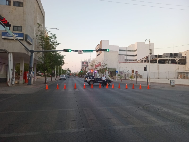 Cierran la avenida Álvaro Obregón por la Marcha del orgullo LGBTQ+