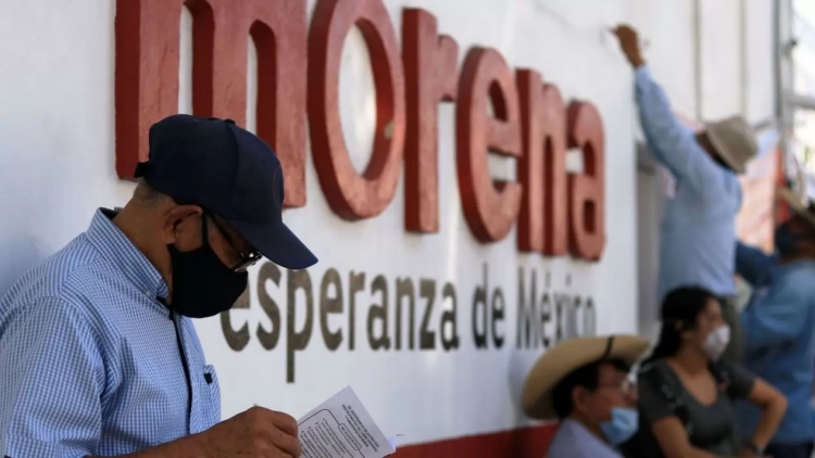 Dirigencia de Morena se disputa entre cuatro facciones