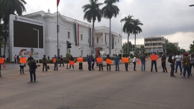 Alcalde Estrada Ferreiro vuelve con los moches a cheques de polic&iacute;as