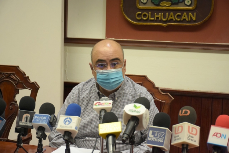 En 12 sedes iniciará la vacunación en Culiacán, dio a conocer el alcalde