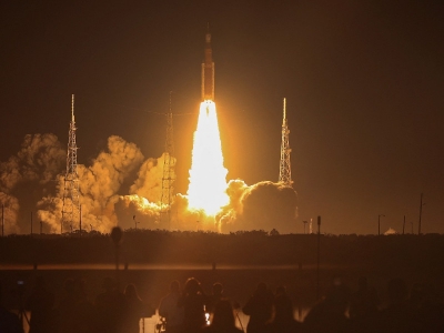 ¡Directo a la Luna! NASA logra despegue exitoso de cohete de Artemis 1, después de dos intentos fallidos