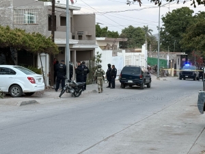 Dos personas resultaron heridas de bala en una persecuci&oacute;n para matar a un joven