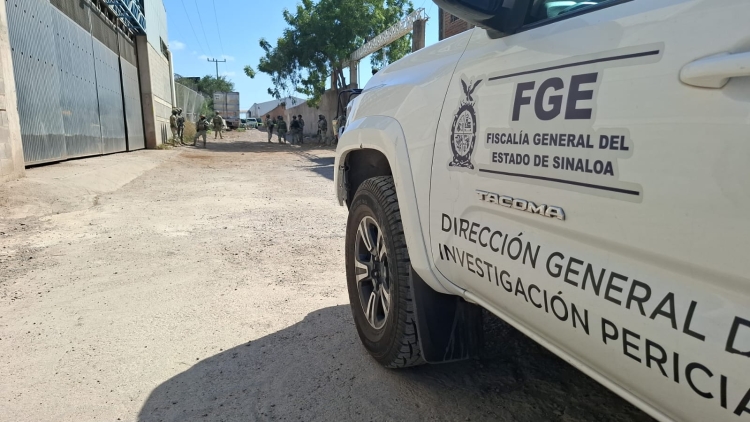 Una Polic&iacute;a Estatal es baleada en una camioneta en el Piggy Back, al Sur de Culiac&aacute;n
