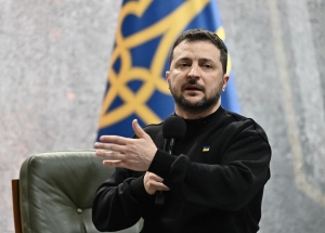 Zelensky: Ucrania &ldquo;no cay&oacute; en 3 d&iacute;as&rdquo; y &ldquo;par&oacute; al segundo ej&eacute;rcito del mundo&rdquo;