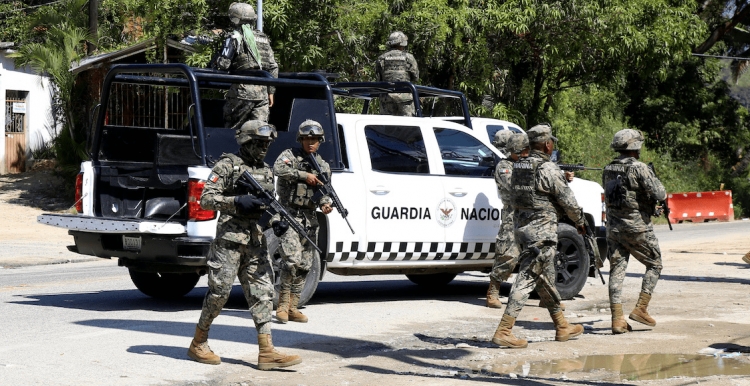Incumplen certificación de policías en México