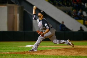 Gana Barreda el primero de la serie a Mochis