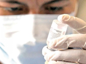 CanSino recomienda aplicar segunda dosis; anuncio deja en la incertidumbre a los docentes