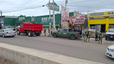 Abandonan el cuerpo de un ejecutado afuera de un local de pizzas en el fraccionamiento Nakayama, Culiac&aacute;n