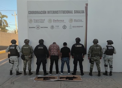 Detienen a dos civiles armados tras persecuci&oacute;n en la Calzada Colegio Militar