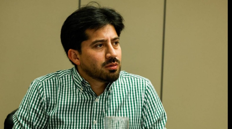 Solicita Omar L&oacute;pez Campos licencia temporal en SEBIDES, sin goce de sueldo
