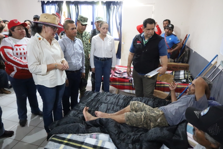 Estado y Municipio suman esfuerzos para atender a familias afectadas en Las Aguamitas, Navolato