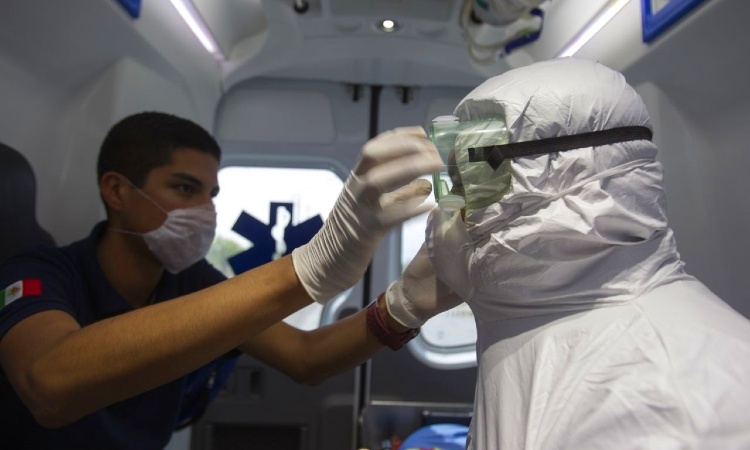 En el IMSS no saben qu&eacute; utilizar&aacute;n para hacerle frente a la pandemia del coronavirus