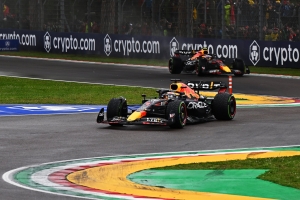 El piloto mexicano &acute;Checo&acute; P&eacute;rez subi&oacute; al podio del GP de Emilia Romagna