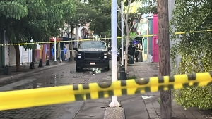 Ataque a balazos deja 2 muertos en el Centro de Culiac&aacute;n; una mujer y un hombre vestido de payaso son heridos