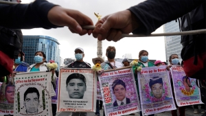 “Fue el Estado”: a 9 años de la tragedia estudiantil, marchan por la búsqueda de los 43 normalistas de Ayotzinapa