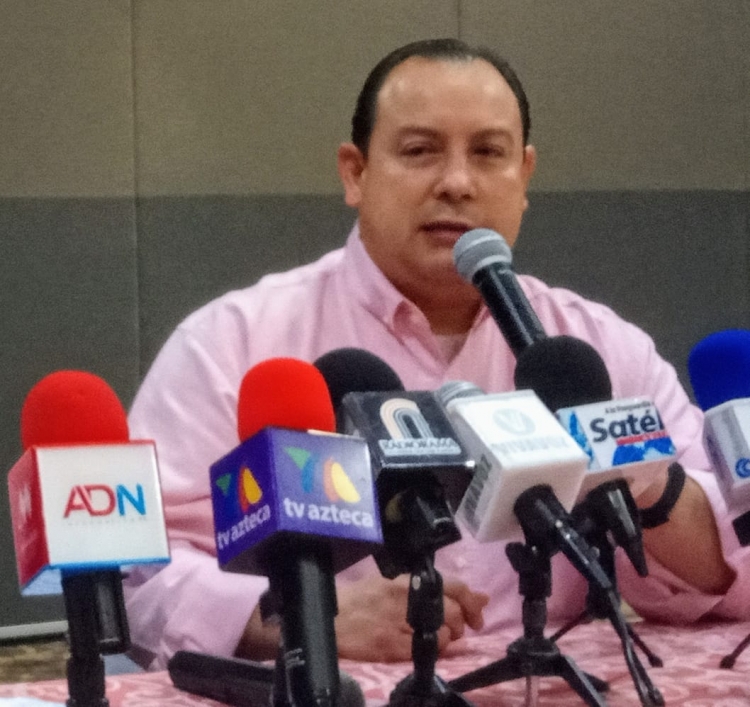 No descarta Juan Ernesto Mill&aacute;n Pietsch contender en las elecciones
