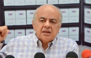 Cesan a Fr&iacute;as Castro en Icatin