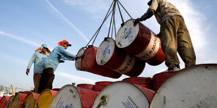 Precio del petr&oacute;leo mexicano cae y se vende en -2.37 d&oacute;lares por barril