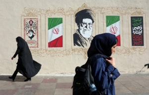 Ir&aacute;n rechaza condiciones de EEUU para poner fin a la guerra y advierte consecuencias por "D&iacute;a D econ&oacute;mico"