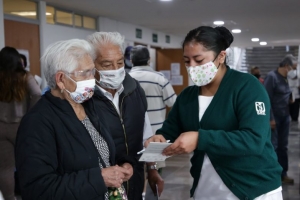 Casos de variante &oacute;micron en M&eacute;xico se elevan 500%; ya circula en 14 estados
