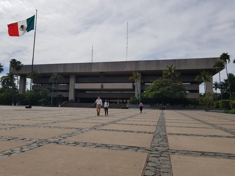 Dejan s&oacute;lo a Quirino por campa&ntilde;as