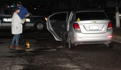 Encuentran a un hombre muerto en el interior de un veh&iacute;culo en el sector Am&eacute;ricas en Culiac&aacute;n