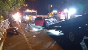 Tres j&oacute;venes resultan lesionados en choque por alcance en un puente del Desarrollo Tres R&iacute;os