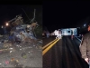 Choca autob&uacute;s de pasajeros contra trailer en Oaxaca; hay al menos 15 muertos y 36 heridos