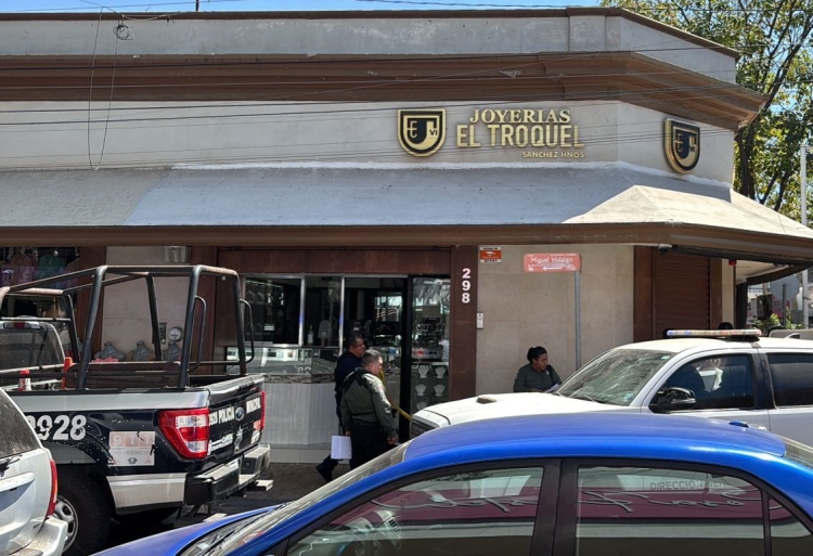Delincuente trata de asaltar joyer&iacute;a y trabajadores frustran el robo violento en el Centro de Culiac&aacute;n