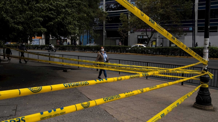 Chile confina a casi 14 millones de personas; crecen los contagios