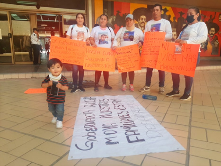 Retira Gobierno apoyo económico al colectivo &#039;Madres en Lucha&#039; que buscan a sus hijos desaparecidos