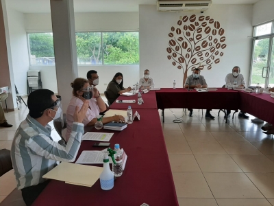 Sus colaboradores han dejado solo al alcalde Eliazar Guti&eacute;rrez