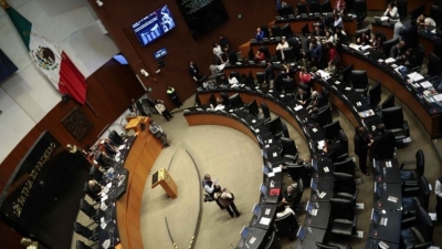 Senado da luz verde a reforma para anular elecciones por intervenci&oacute;n extranjera; oposici&oacute;n acusa "seguro electoral" a modo