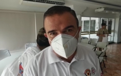 Siguen cerradas las playas y el puerto a la navegaci&oacute;n por &ldquo;Enrique&rdquo;