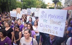 Lamentan grupo de feministas asesinatos a mujeres en Mazatl&aacute;n