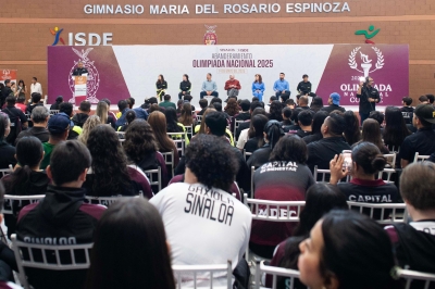Enorgullezcan a Sinaloa: Rubén Rocha Moya