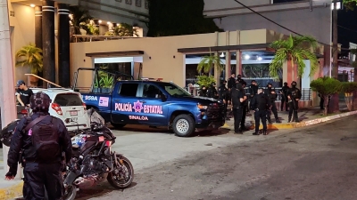 Gatilleros arman balacera en funeraria Moreh en intento de levant&oacute;n, en Culiac&aacute;n