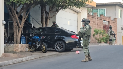 Hombre es asesinado por gatilleros en una casa en la colonia 10 de Mayo en Culiac&aacute;n
