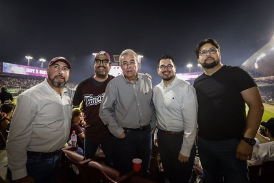 Espectacular juego inaugural de Tomateros de Culiac&aacute;n