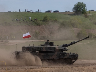 Polonia planea dar a Ucrania tanques Leopard mientras combates con Rusia siguen en Soledar