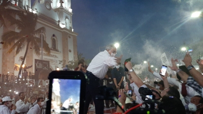 Rocha Moya prometi&oacute; combatir la corrupci&oacute;n si llega a la gobernatura: Cierre de campa&ntilde;a