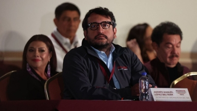 Andr&eacute;s Manuel L&oacute;pez Beltr&aacute;n renuncia como Secretario de Organizaci&oacute;n de Morena para buscar Diputaci&oacute;n Federal en Tabasco