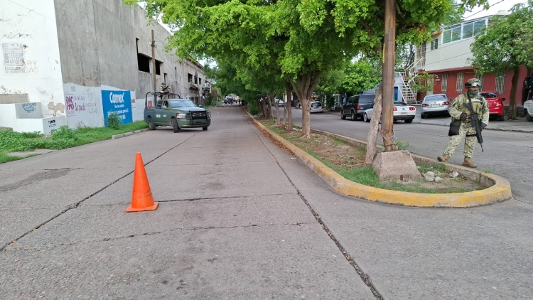 Cubierto de plástico dejan a un ejecutado en la colonia Miguel Hidalgo