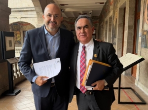 Gestiona el Rector Jes&uacute;s Madue&ntilde;a ante el subsecretario Ricardo Villanueva, recursos extraordinario para hacerle frente a la cr&iacute;tica situaci&oacute;n financiera de la UAS