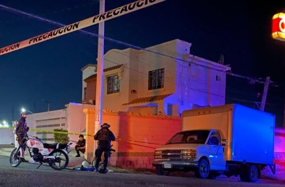 Resumen: Cinco homicidios, 10 vehículos y tres &#039;levantados&#039;: FGE